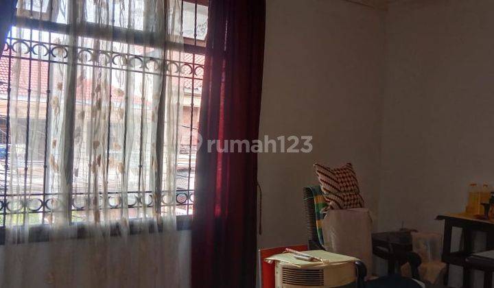 Disewakan Rmh Tjdrn Selatan 220m2 Pinggir Jalan 2