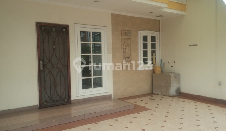 For Rent: 2-Story Beach House in Pantai Indah Kapuk 1