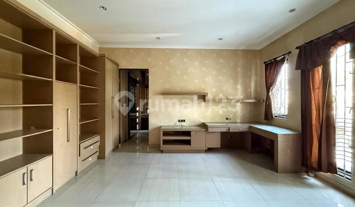 For Rent 3-Story House Duri Kepa 2-Car Road 2