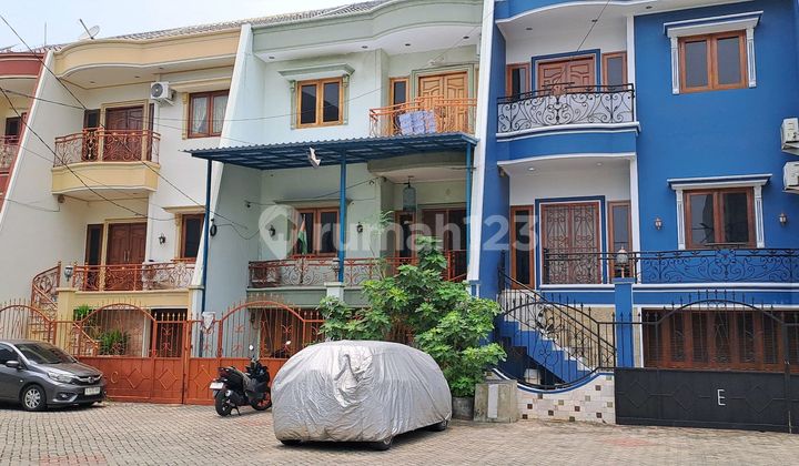 Dijual Rmh Minimalis 3 Lantai Duri Kepa