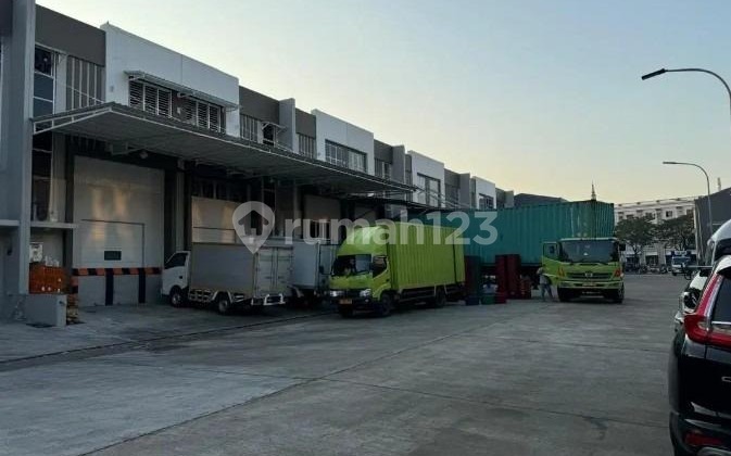 Dijual Gudang Green Lake 120m2 Kontainer 40 Feet