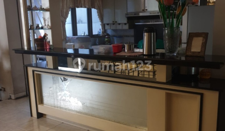 Dijual Rmh Taman Kedoya 284m2 