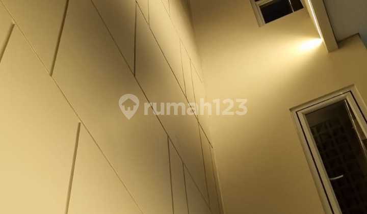 Dijual Rmh Baru Minimalis 3 Lantai 2