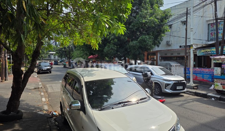 Dijual Cepat Ruko Grogol Jakbar 3 Lantai Pinggir Jalan Raya Dijual Cepat Ruko Grogol Jakbar 3 Lantai Pinggir Jalan Raya