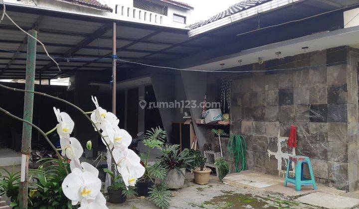 Rumah dijual di komplek bumi adipura hoek Murahh 1