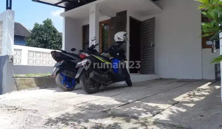 Rumah dijual di Komplek Ciwastra Posisi Hoek Minimalis Siap Huni 1