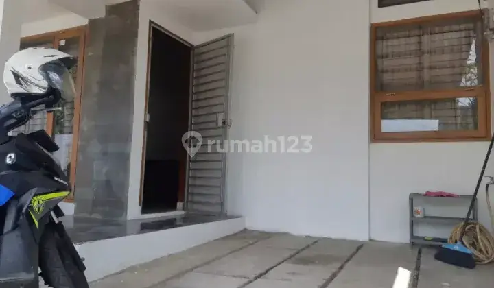 Rumah dijual di Komplek Ciwastra Posisi Hoek Minimalis Siap Huni 2