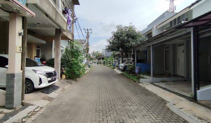 Rumah dijual cepat di di Perumahan pinus jalan Soekarno hatta  2