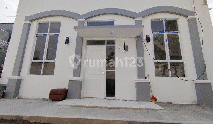 Rumah Minimalis Baru di Cisaranten Arcamanik