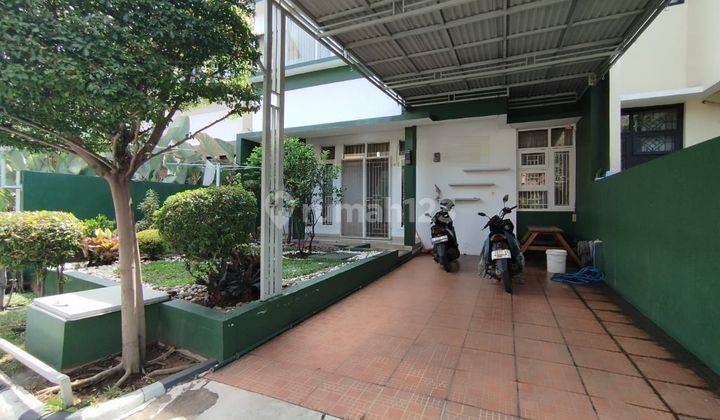 Rumah Dijual Di Perumahan Elit Di Bandung Timur Siap Huni 2 Lantai 
keamanan 24 Jam 
lingkungan Nyaman Aman Dan Asri 

spesifikasi Rumah ;

luas Tanah 136 Meter
luas Bangunan 141 Meter
3 Kamar Tidur 
3 Kamar Mandi 
air Pam
listrik 2200
shm 
hadap Barat 

 1