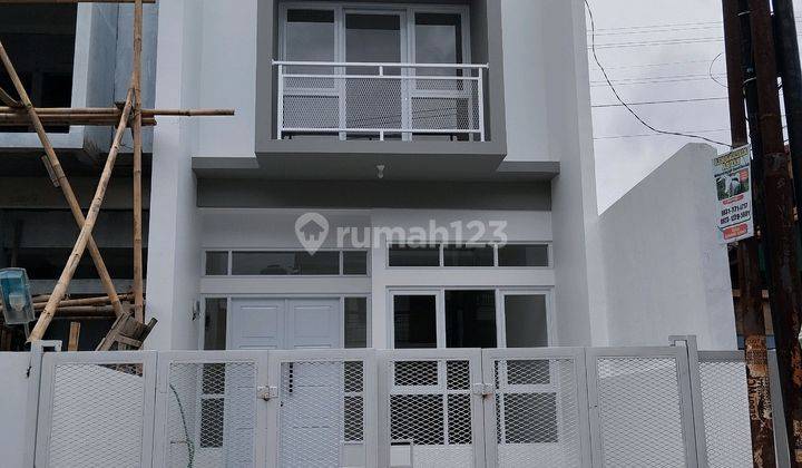 Rumah Dijual 2 Lantai Scandinavian Style 1