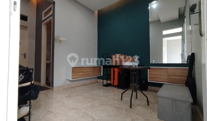 Rumah di Cisaranten Arcamanik Siap Huni Full Furnishspesifikasi Rumah ;Luas Tanah 126 Meter Luas Bangunan 90 Meter 1 Kamar Tidur1 Kamar Mandi Air Siblelistrik 3500Full Furnish _ Kasur (Queen)_ Sofa Bed_ Lemari (3 Pintu)_ Meja Make Up_ Kulkas Aqua(Masih Ga 2