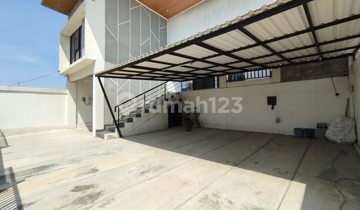 Rumah Gudang Kantor Di Cisaranten Arcamanik Siap Huni