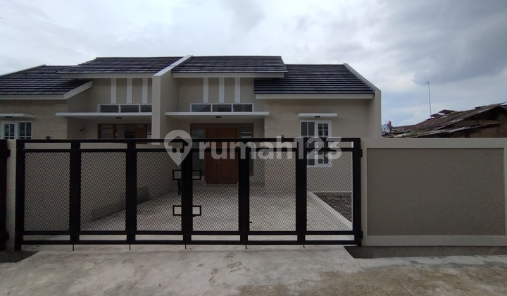 Rumah Dijual di Cisaranten Arcamanik Baru Minimalis Siap Huni