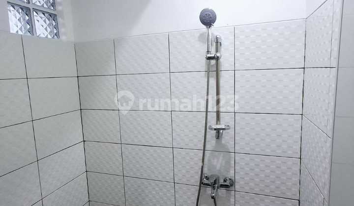 Two-Story House in Jatihandap 2