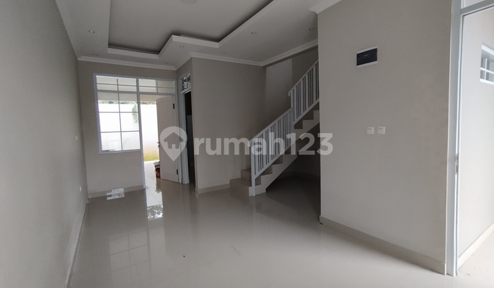 House for Sale in Cisaranten Arcamanik, New House, Strategic Location, Move-in Ready. 2