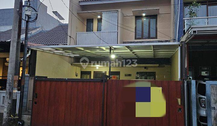 Dijual Rumah 2 Lt Komplek Bumi Adipura Gede Bage 1