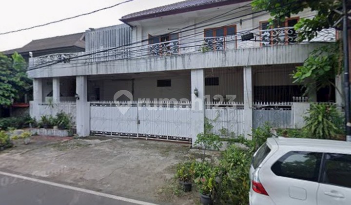 Rumah di Jalan Raya Utama Gudang Peluru. di Blok B1, Kompleks Gudang Peluru, Jl. Gudang Peluru Blok B1 No.12, Kebon Baru, Tebet, Kota Jakarta Selatan, Dki Jakarta, Indonesia, 12830, Gudang Peluru