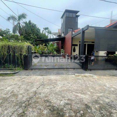  di Rumah taman galaxy. Jl. Pondok Biru MAS I Blok C3 No.9 Kelurahan Jakasetia Kecamatan Bekasi Selatan Kota Bekasi, Taman Galaxy 1