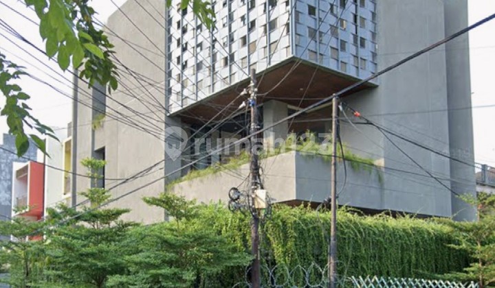 Rumah Hoek Modern 3 Lantai. di Jl. Mangga 16 Blok E, Duri Kepa, Kebon Jeruk, Kota Jakarta Barat, Dki Jakarta, Indonesia, 11510, Green Ville Rumah Hoek Modern 3 Lantai. di Jl. Mangga 16 Blok E, Duri Kepa, Kebon Jeruk, Kota Jakarta Barat, Dki Jakarta, Indonesia, 11510, Green Ville