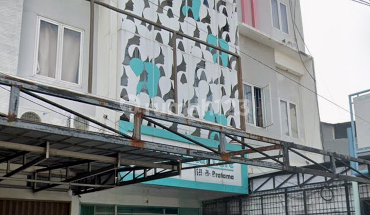 Ruko Minimalis 3 Lantai. di Jl. Cempaka Baru Timur No.2, Cempaka Baru, Kemayoran, Kota Jakarta Pusat, Dki Jakarta, Indonesia, 10640, Cempaka Putih 2