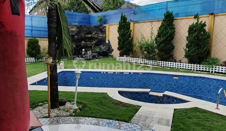 Rumah 2 Lantai Bagus Unfurnished SHM di Rumah dengan Kolam Berenang. Lelang Harga Menarik. Jl. Pertanian Ii No. 102B, Kel. Lebak Bulus, Kec. Cilandak, Kota Jakarta Selatan, Jakarta Selatan