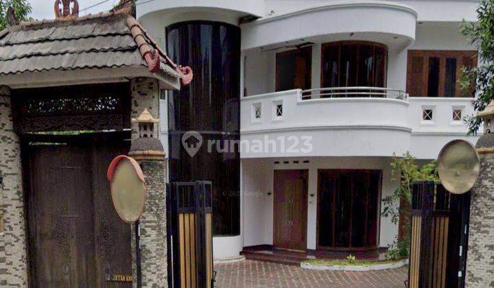  di RUMAH BESAR DIJALAN UTAMA. SEBERANG CITOZ. Kompleks RSPP, Jalan Intan Kavling No. 8, Kelurahan Cilandak Barat, Kecamatan Cilandak, Kotamadya Jakarta Selatan, Fatmawati 1