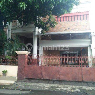  di Rumah besar asri sangat strategis samping tol jakarta-cikampek, keluar jalan raya kalimalang. Jl. Elang Malindo X CI No. 14, Kel. Cipinang Melayu, Kec. Makasar , Kota Jakarta Timur, Kalimalang 2