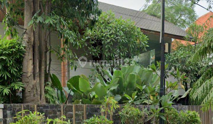  di RUMAH MEWAH ADA KOLAM RENANG. Jalan Cimahi No 20, Kelurahan Menteng, Kecamatan Menteng, Kota Jakarta Pusat, Menteng 2