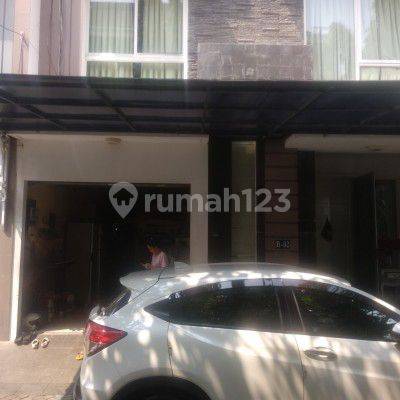  di RUMAH SANGAT STRATEGIS DI SENAYAN. SENAYAN GOLF RESIDENCE SOUTH POINT NO. B-02 JALAN PATAL SENAYAN, KELURAHAN GROGOL UTARA, KECAMATAN KEBAYORAN LAMA, JAKARTA SELATAN, Patal Senayan 1