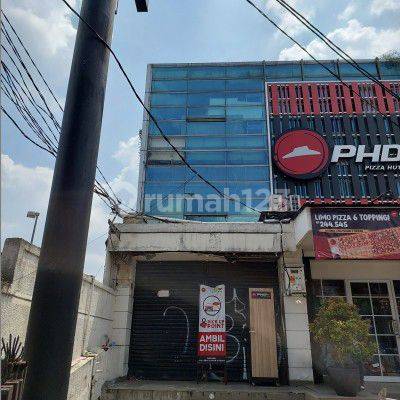  di RUKO STRATEGIS DI WILAYAH KOMERSIAL AKTIF. COCOK BUAT KITCHEN CLOUD, GUDANG, RUANG USAHA. Jalan Pos Pengumben Raya No.188A Komp.Perum Villa Kelapa Dua No.A Kel.Kelapa Dua Kec.Kebon Jeruk Jakarta Barat, Joglo 1