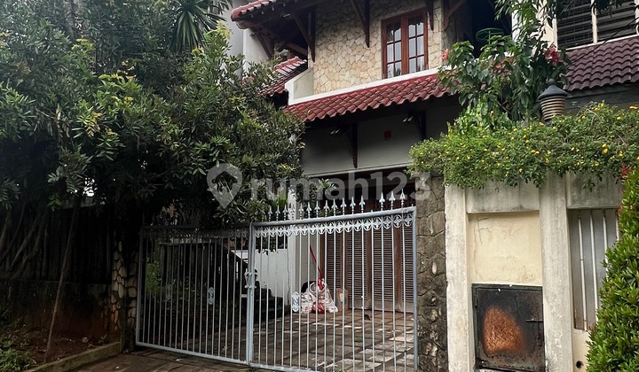  di Rumah luas bagus asri. Perum Lebak Lestari Indah, Jl Dahlia Lestari Blok M No.4, Kel. Lebak Bulus, Kec. Cilandak, Jakarta Selatan, Lebak Bulus