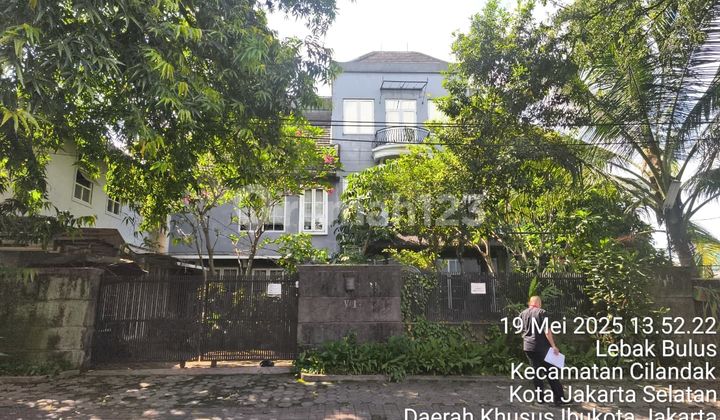 Rumah Hoek Lebak Bulus. Di Jl. Pertanian V, Lebak Bulus, Cilandak, Kota Jakarta Selatan, Dki Jakarta, Indonesia, 12440, Lebak Bulus Rumah Hoek Lebak Bulus. Di Jl. Pertanian V, Lebak Bulus, Cilandak, Kota Jakarta Selatan, Dki Jakarta, Indonesia, 12440, Lebak Bulus