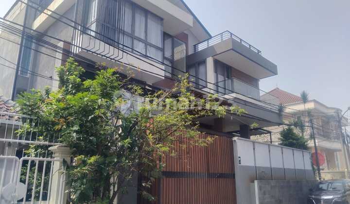 Rumah Hoek Modern 3 Lantai. Di Perumahan Citra Garden 2, Jl. Keharmonisan 2, Pegadungan, Kalideres, Kota Jakarta Barat, Dki Jakarta, Indonesia, 11830, Citra Garden 2