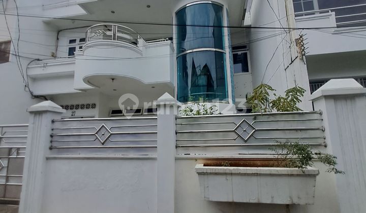 Only 150 Meters From Cideng Raya Behind Burger King Cideng. Jl. Kesehatan Vii No. 27, Kel. Petojo Selatan, Kec. Gambir, Kota Jakarta Pusat, Prov. Dki Jakarta 2