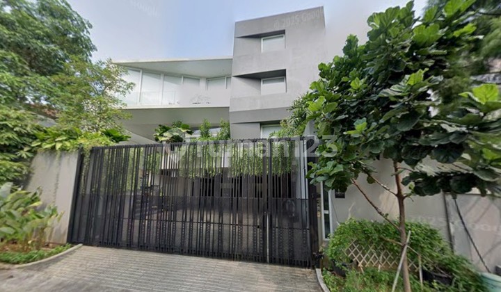 Modern House in Permata Buana Luxury Complex. Jln Pulau Damar VI Block D 12 Lots No 5 & 6, North Kembangan Village, Kembangan Subdistrict, West Jakarta City Modern House in Permata Buana Luxury Complex. Jln Pulau Damar VI Block D 12 Lots No 5 & 6, North Kembangan Village, Kembangan Subdistrict, West Jakarta City