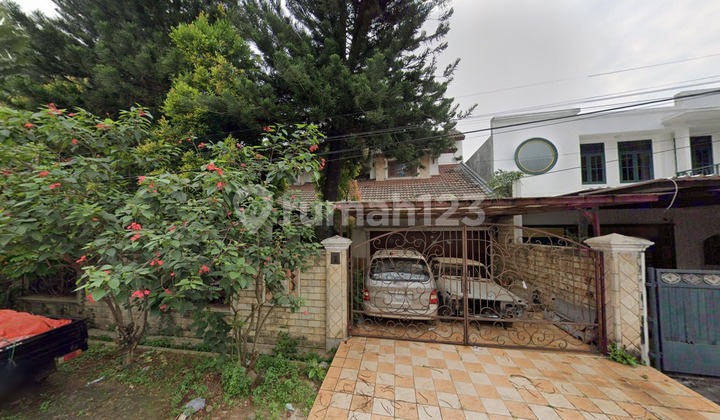 Belakang Bakmi Villa. Di Villa Cinere Mas Jl. Pluto Raya Pisangan, Ciputat Timur, Kota Tangerang Selatan, Banten, Indonesia, 15419, Cinere