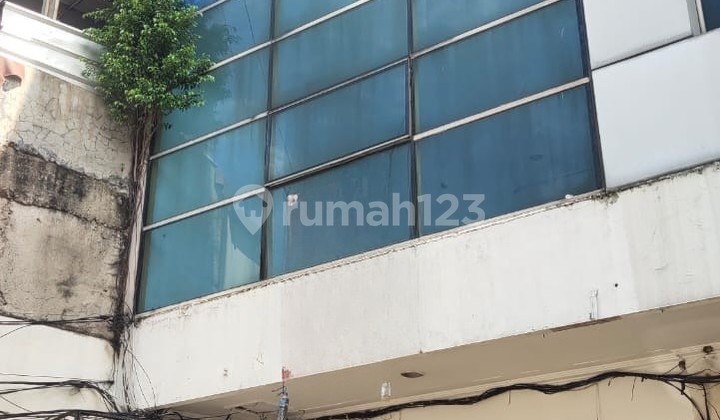 Ruko 3 Lantai 200meter Dari Pejaten Village. Di Komplek Ruko Pejaten Raya Jl. Pejaten Raya, Pejaten Barat, Pasar Minggu, Kota Jakarta Selatan, Dki Jakarta, Indonesia, 12510, Pejaten