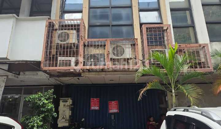 Hanya 500 Meter Dari Mkg 1. Ruko Boulevard 3 Lantai. Jl. Raya Timur Boulevard Blok Nc-1 Kav. No. 51, Kelurahan Pegangsaan Dua, Kecamatan Kelapa Gading, Jakarta Utara 2