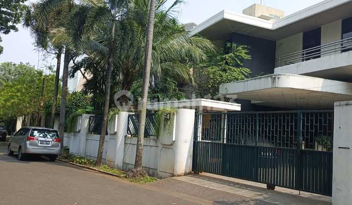 Rumah Luas Ada Swimming Pool. di Perumahan Permata Hijau, Jl. Boulevard Barat Blok F No.4, Grogol Utara, Kebayoran Lama, Kota Jakarta Selatan, Dki Jakarta, Indonesia, 12210, Permata Hijau 2