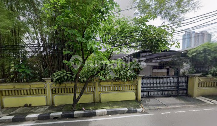 Rumah Seberang Brawijaya Hospital Hanya 300 Meter. di Jl. Taman Brawijaya Iii No. 16, Cipete Utara, Kebayoran Baru, Kota Jakarta Selatan, Dki Jakarta, Indonesia, 12150, Antasari