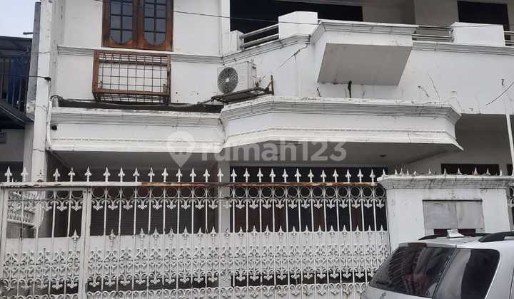 Only 600 Meters From Tomang Raya. at Jl. Pulo Macan Raya No.30 No. 30, Tomang, Grogol Petamburan, West Jakarta City, Dki Jakarta, Indonesia, 11440, Tomang 2