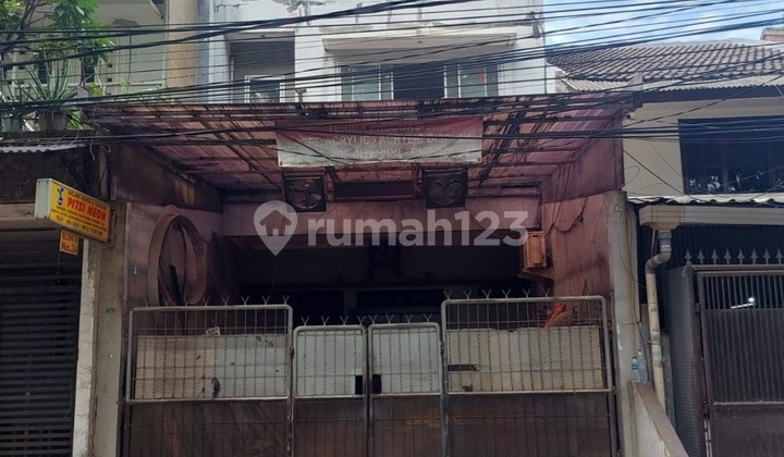 Ruko 3 Lantai Cocok Ruang Usaha. di Jl. Raya Kelapa Gading Permai, Kelapa Gading Timur, Kelapa Gading, Kota Jakarta Utara, Dki Jakarta, Indonesia, 14240, Kelapa Gading