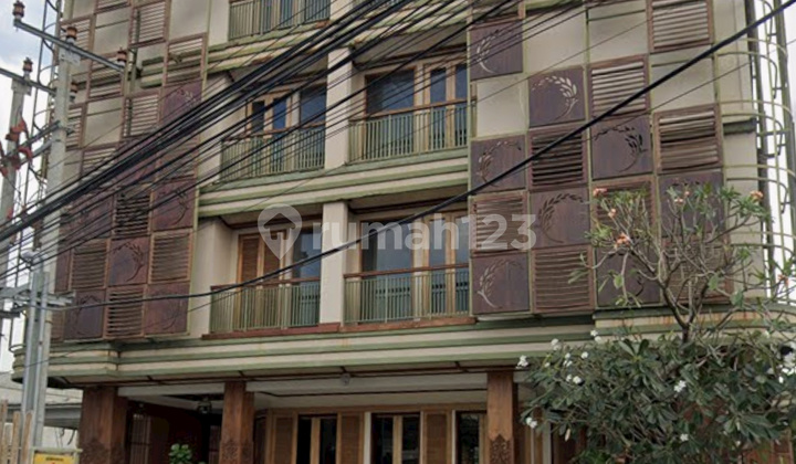 Boutique Hotel Wilayah Komersial Area Seminyak Petitenget. Jl. Lebaksari No. 19, Kel. Kerobokan Kelod, Kec. Kuta Utara, Kab. Badung Boutique Hotel Wilayah Komersial Area Seminyak Petitenget. Jl. Lebaksari No. 19, Kel. Kerobokan Kelod, Kec. Kuta Utara, Kab. Badung