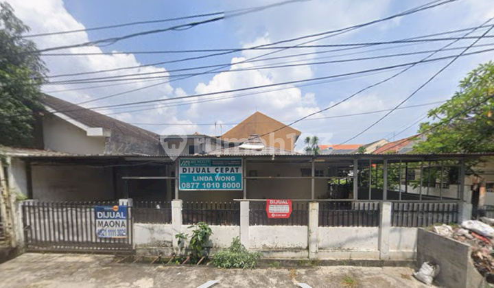 Auto Profit Old House Hook. Prime Location. Land Suitable for Building 2 Houses. Jl. Kayu Putih Utara Vi A No. 12, Pulogadung, Pulogadung, East Jakarta. 2