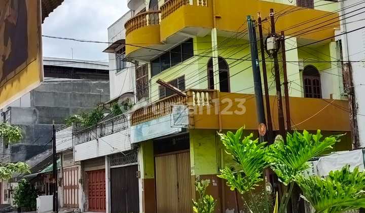 Ruko 3.5 Lantai Hook Daerah Jl Jambi Dijual Murah