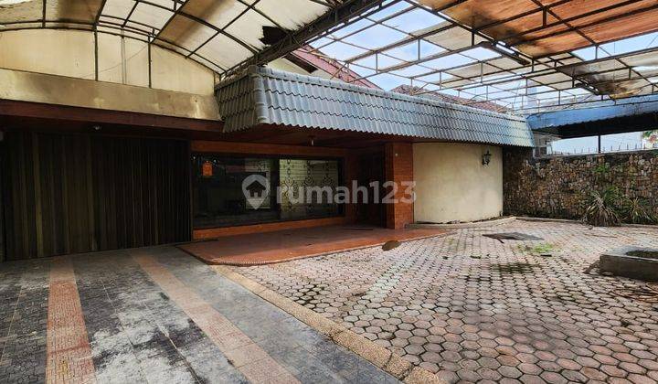 Rumah Tua Daerah Juanda 1 Jl. Garuda 2