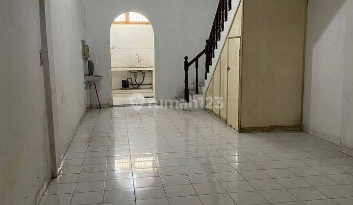 Rumah Dijual Bu Cocok Untuk Buka Usaha Jl. Warna 1