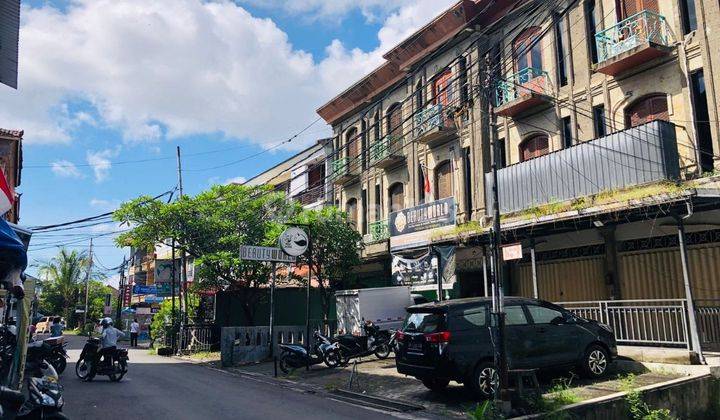 Strategic shophouse in Denpasar, Shophouse in the center of Denpasar city 2