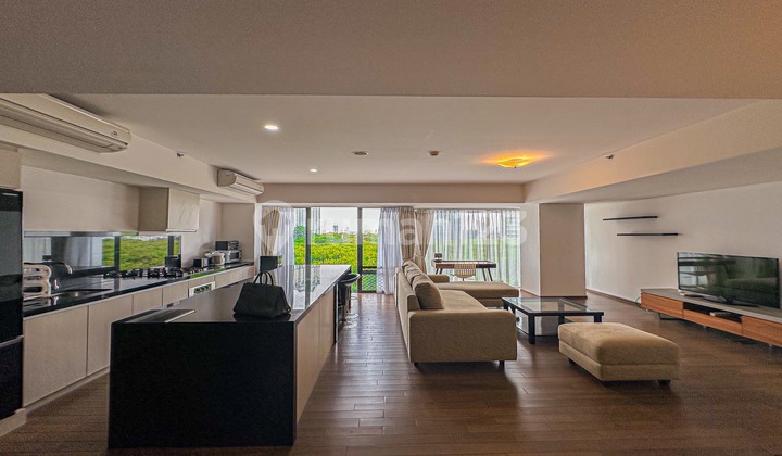 Apartemen Verde 3 Kamar Tidur Furnished Bagus